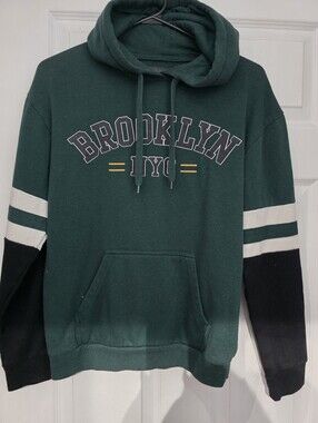 ​SWS Active | Dark Green Brooklyn NYC Graphic Hoodie - Small